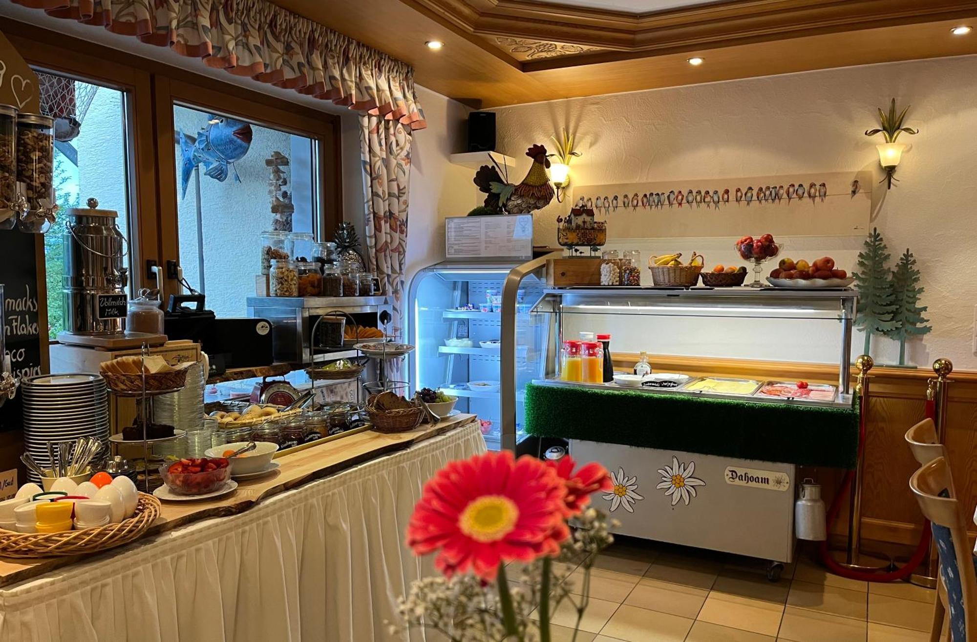 Hotel-Restaurant Berghof Johannesberg Экстерьер фото