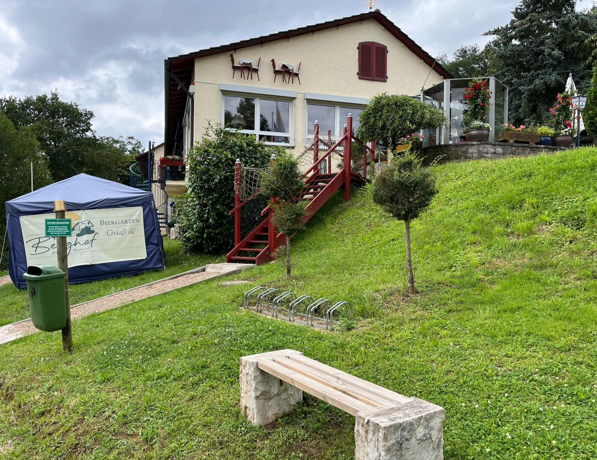 Hotel-Restaurant Berghof Johannesberg Экстерьер фото